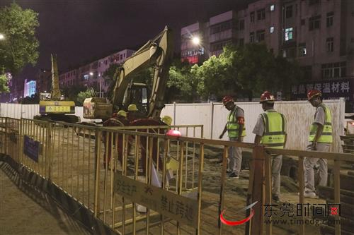 ■为了啃下“硬骨头”，不影响市民出行，施工人员夜间赶工