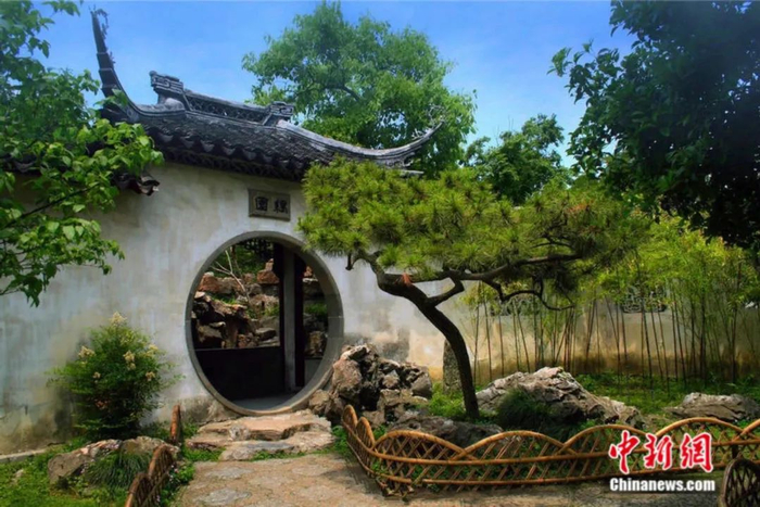 耦园是一处以“爱情”为主题的著名园林，也是很契合“宝黛恋”了。苏州园林绿化管理局供图