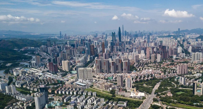 ▲ 2020年8月18日拍摄的深圳市区（无人机照片）。新华社记者 毛思倩 摄