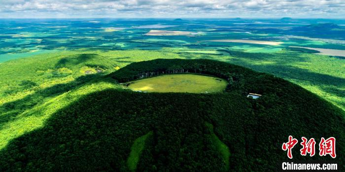 五大连池风光。