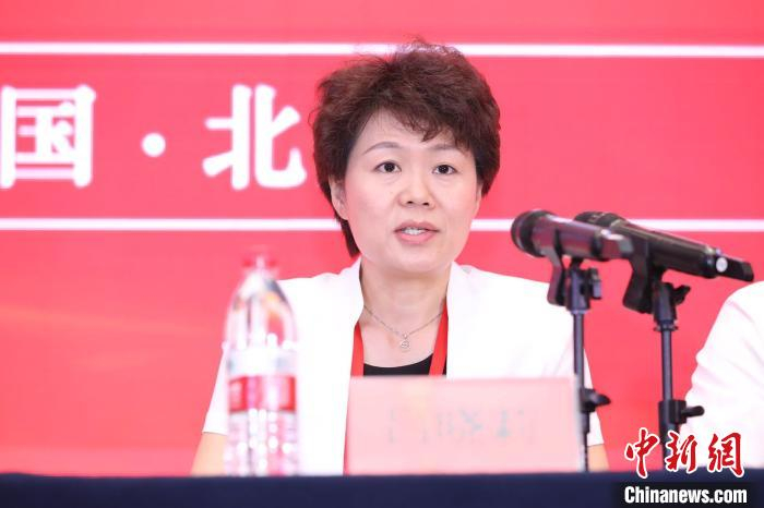 民政部社会组织管理局副局长吕晓莉。