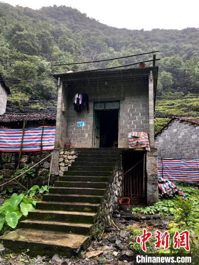 花语在雅龙乡的家。　王祖敏 摄