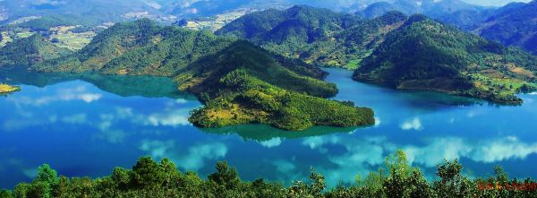 澜沧江百里长湖 图源：临沧市人民政府网站