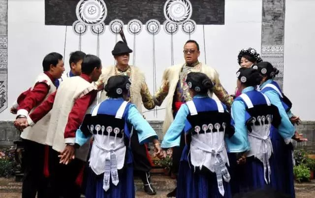 东巴舞 图源：“丽江日报”微信公众号