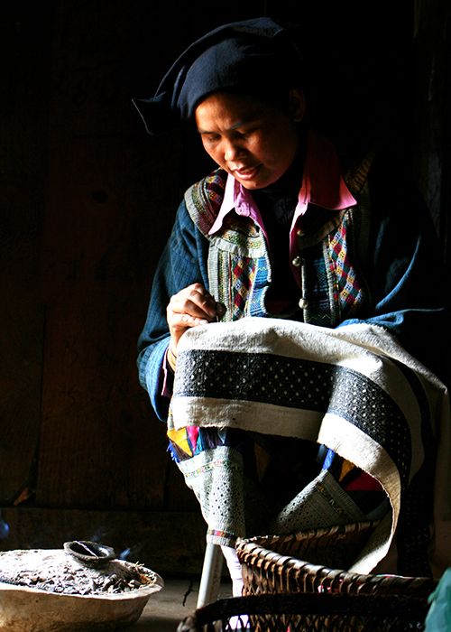 彝族刺绣 图源：文山州人民政府网站