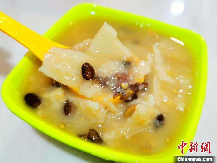 猪仔薯黑豆糖 李晓春 摄