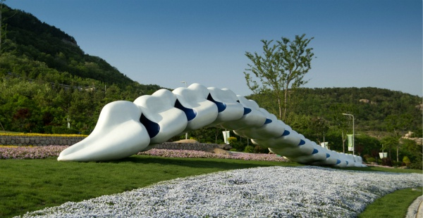 景晓雷作品：《地脊》