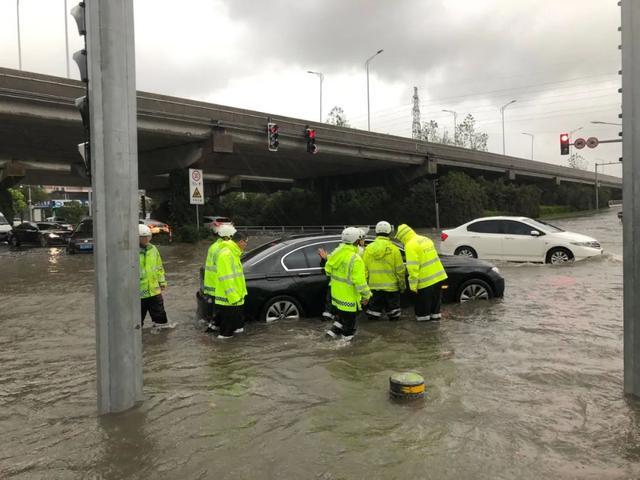 迎战台风“黑格比”，温岭全城在行动！