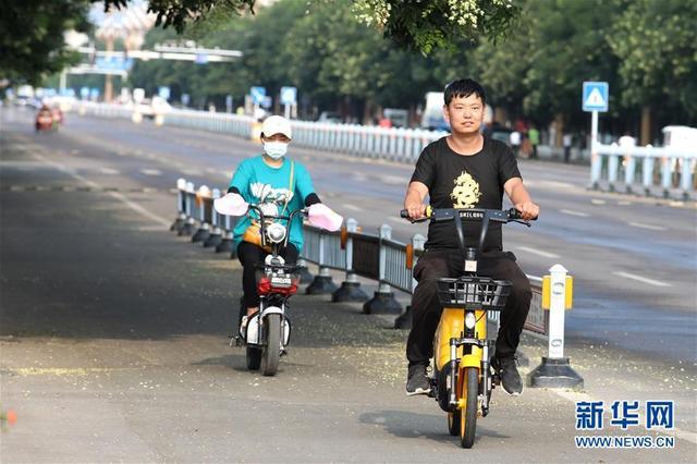 河北涿鹿：投放共享电动自行车 倡导绿色出行