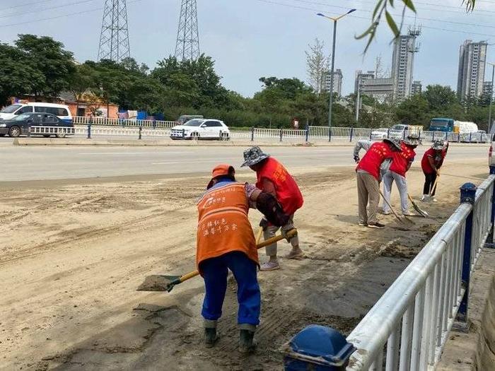 雨后清淤大行动，泰晟环境组织1900余环卫工人消除隐患保畅通