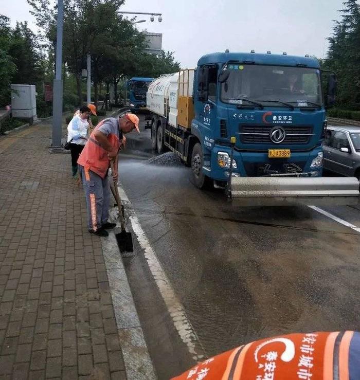 雨后清淤大行动，泰晟环境组织1900余环卫工人消除隐患保畅通