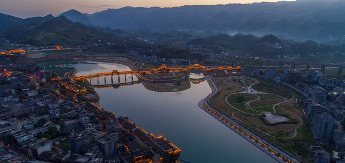 风雨廊桥 黔江区委宣传部供图