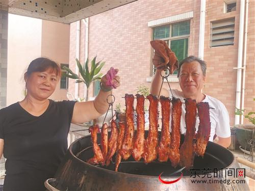 ■孙国和、方丽云夫妻从业40年，他们做的村宴在整个厚街都小有名气