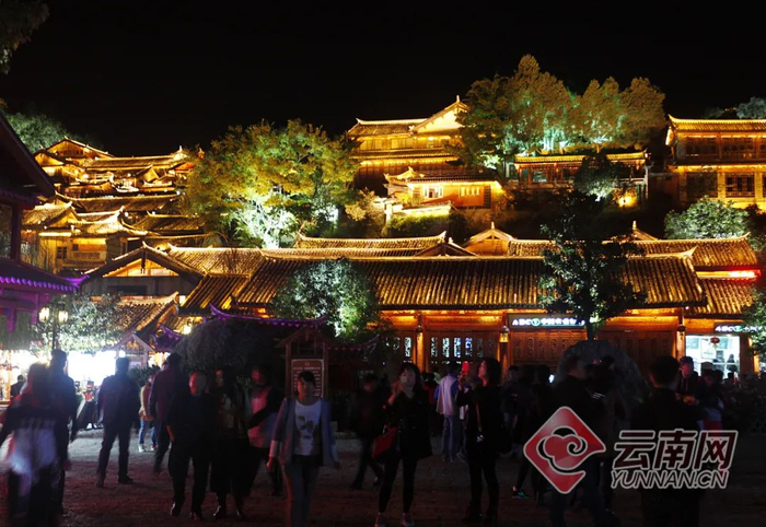 丽江古城 杨峥 摄