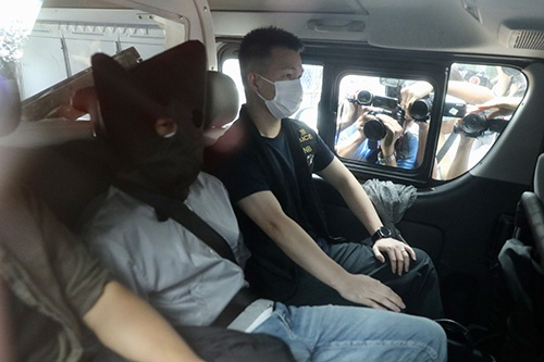 涉案人员被捕，图自港媒