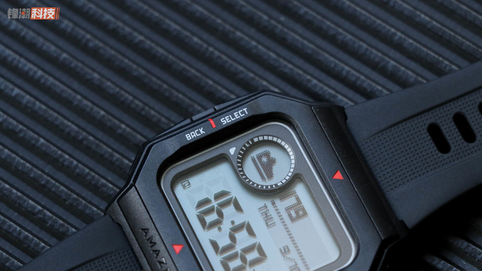 华米amazfitneo智能手表开售299元体验复古时尚