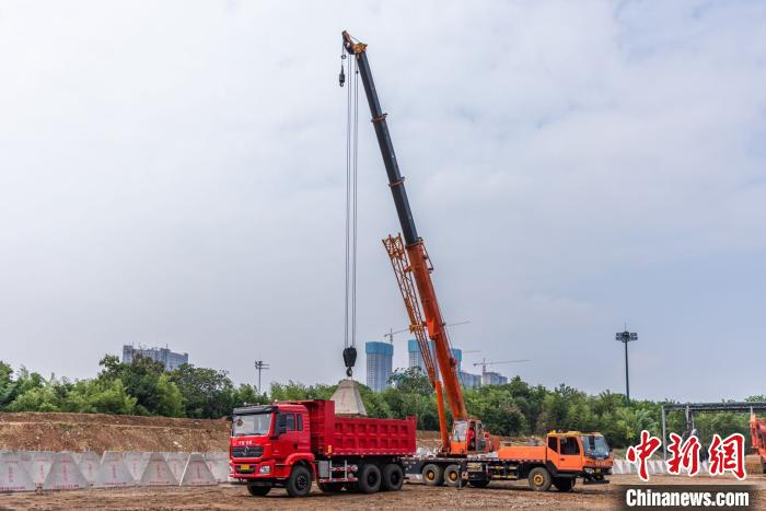 图为该基地组织救援力量进行多科目全要素综合拉动演练 应急管理部自然灾害工程救援武汉基地供图 