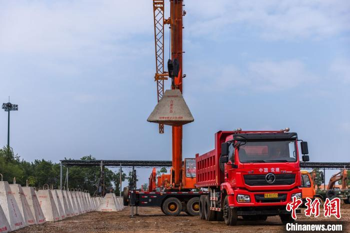 图为该基地组织救援力量进行多科目全要素综合拉动演练 应急管理部自然灾害工程救援武汉基地供图 