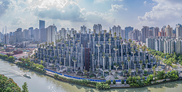 图说：“天安千树购物中心”将于明年初建成营业 普陀区新闻办供图