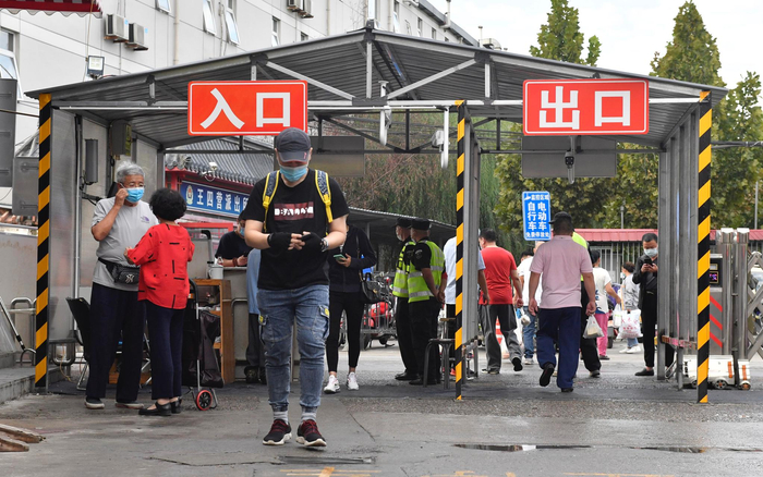 市场新设置了进出口。新京报记者 吴宁 摄