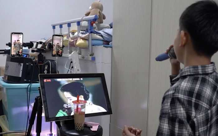  奥华在直播。新京报记者解蕾&nbsp;摄