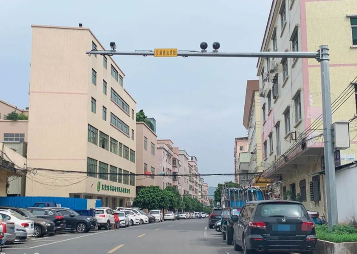 明新路光明新村二路路口环境图