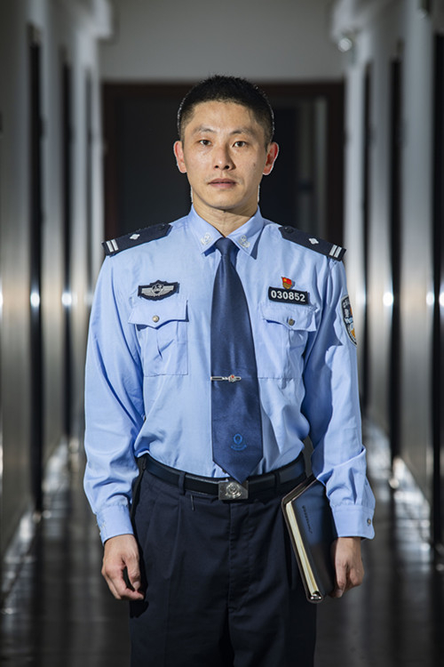 图说：吴俊工作照     普陀公安分局供图