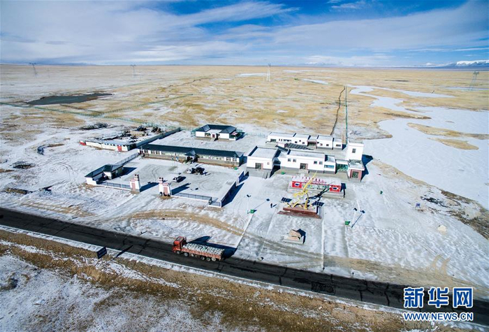 这是可可西里的索南达杰保护站（2016年12月1日摄，无人机照片）。 新华网 图