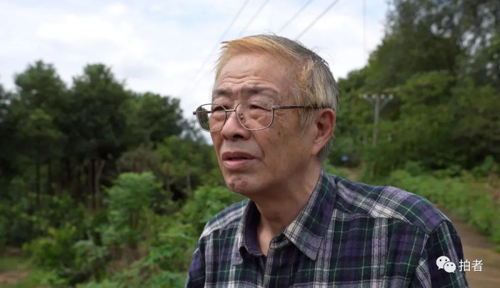 8月10日，为期半天的探访结束后，岛爷爷依依不舍地离开，他说自己会常来看看的。