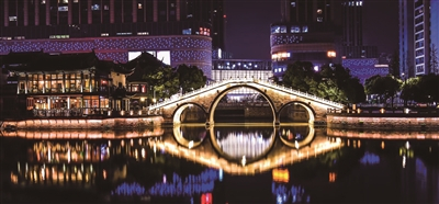  夜运河荡漾千古风情