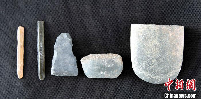 图为乃仁陶勒盖遗址出土文物。内蒙古自治区文物考古研究所供图