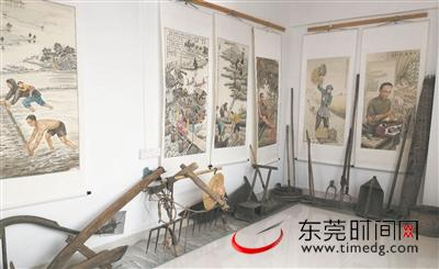 ▲农民画家林苏基笔下的水乡图景和他收集的各式农具 本版图片均由受访者提供