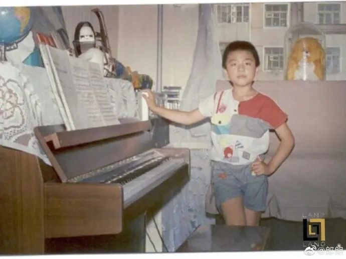 资料图：少年郎朗。郎朗微博截图