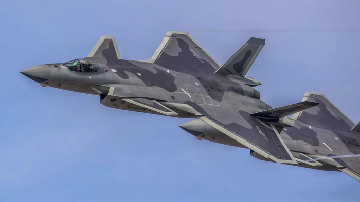 解放军歼-20战机（资料图）