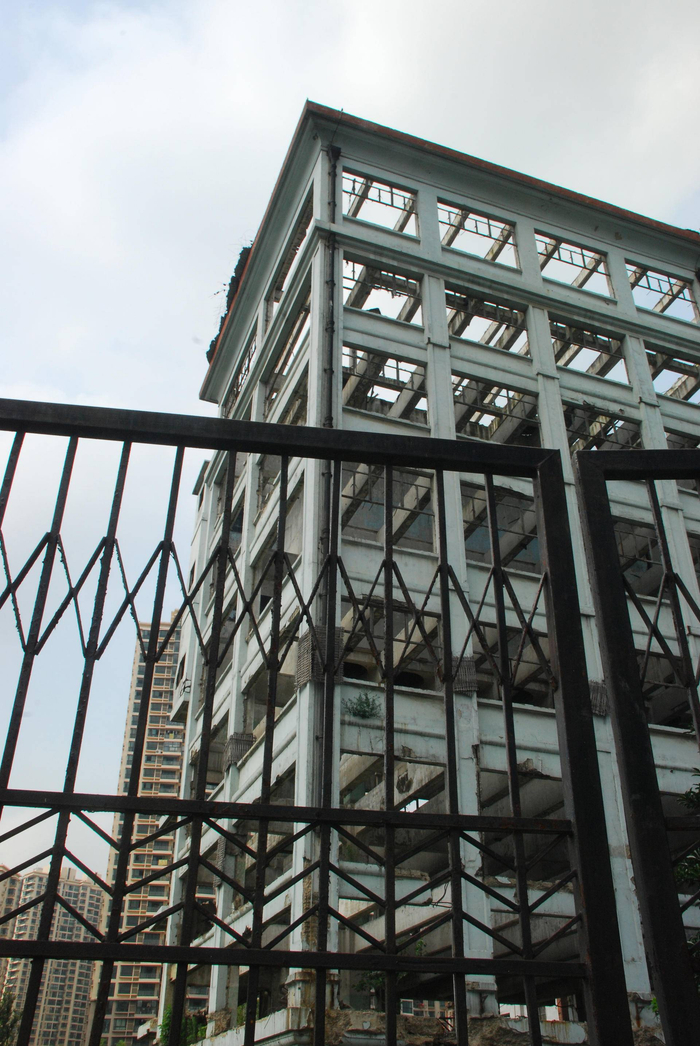 莫干山路沿街，拍摄于2009年8月16日。阿毛图