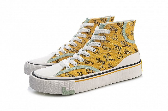 图片来源：hypebae