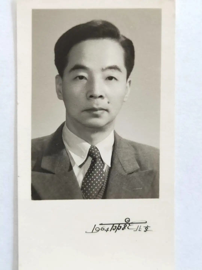 ▲年轻时的张洪模。受访者供图
