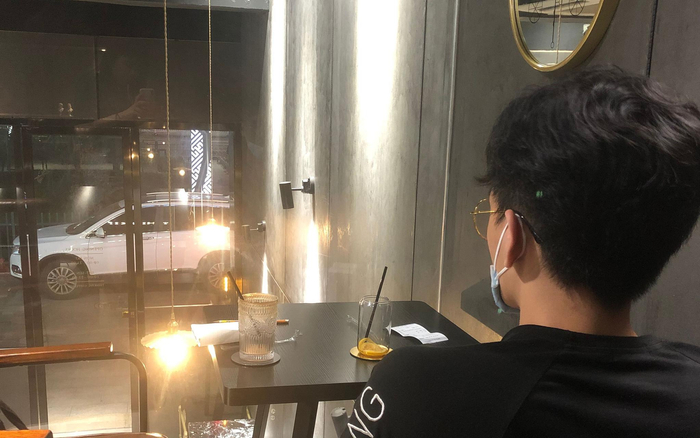  8月26日，罗唯（化名）在接受记者采访。新京报记者 李昀 摄