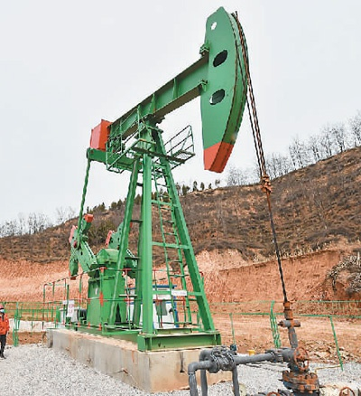 近年来，山西省加快推进煤层气资源开发利用。图为山西燃气集团武乡南区块煤层气井的排采现场。柴 婷摄（新华社发）