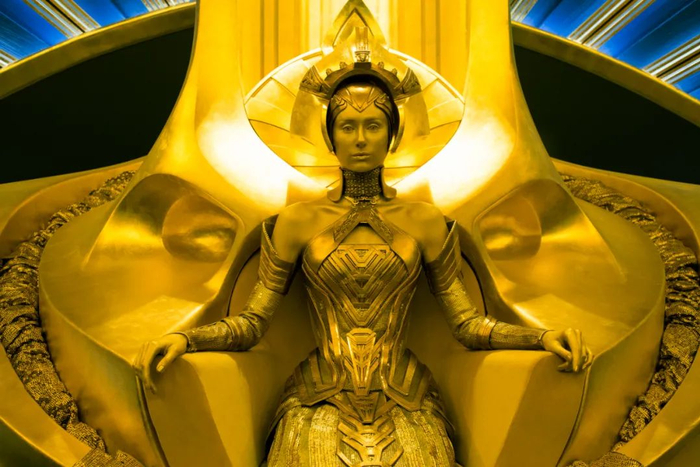 ▲《银河护卫队2》中金光闪闪的伊丽莎白。