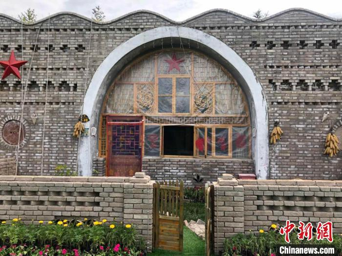 宁夏固原市西吉县龙王坝窑洞宾馆。　于晶 摄