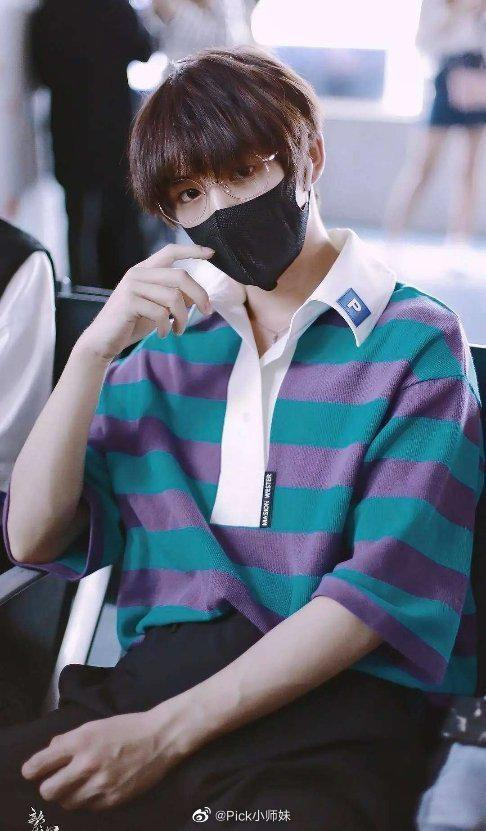 永远爱戴眼镜的鑫鑫|丁程鑫_新浪新闻