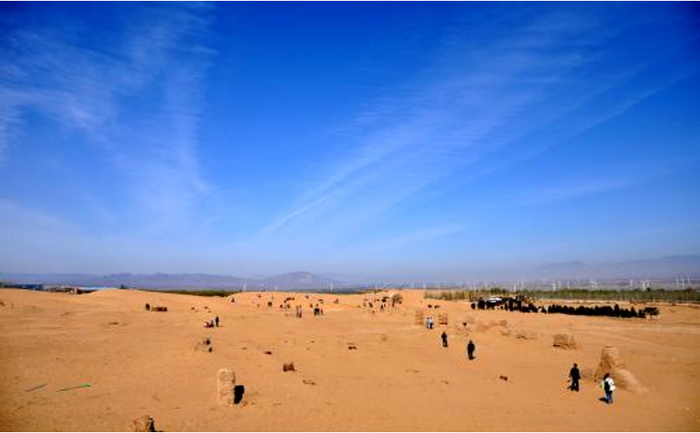 天漠,离北京只有70公里的沙漠,如今只剩下200亩沙地