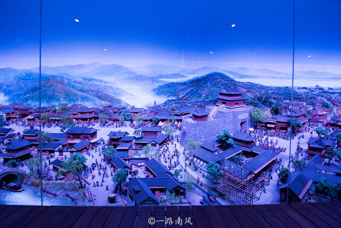 杭州有一个座山巅耸立的城隍阁,是欣赏西湖全景的理想地|城隍庙_新浪新闻