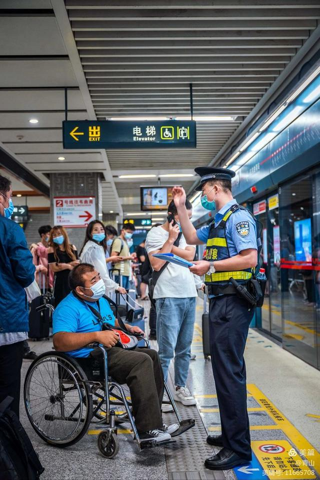 随着西安地铁线路越来越多，选择地铁出行的群众也越来越多。