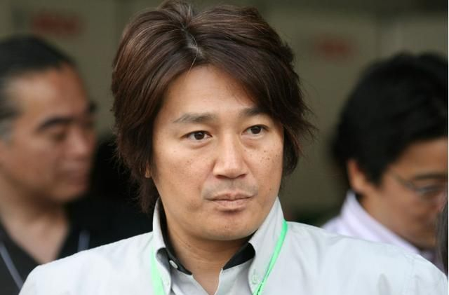 近藤真彦:著名经纪公司《杰尼斯事务所董事》,日本80年代偶像歌手一