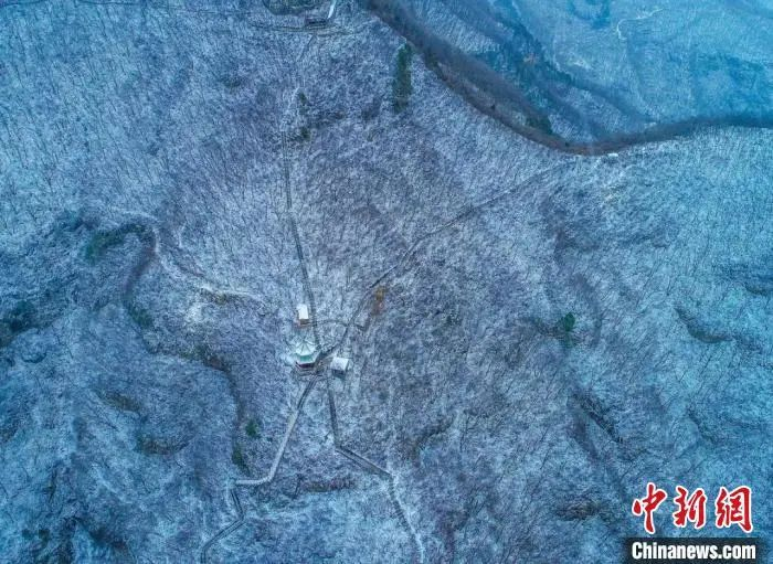 航拍世界地质公园云台山雪景。吴沛萌 摄