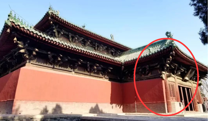 梁思成在隆兴寺内,发现抱厦有三处“妙”用,古代匠人真的聪明|摩尼殿|古建|建筑|作用|殿宇_新浪新闻