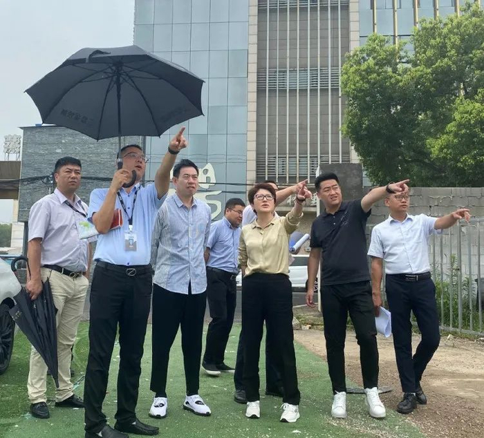 三盛集团董事长林荣滨,三盛集团执行董事,三盛控股总裁程璇考察无锡督