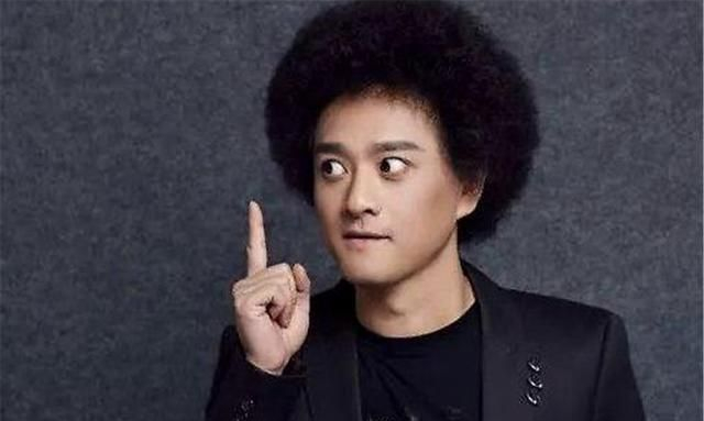 幼年扮女,长得像雪村的赵英俊:一个做过银行职员的音乐人